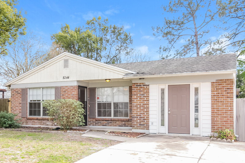 1,635/Mo, 8244 Yolanda Ct Jacksonville, FL 32210 Front View