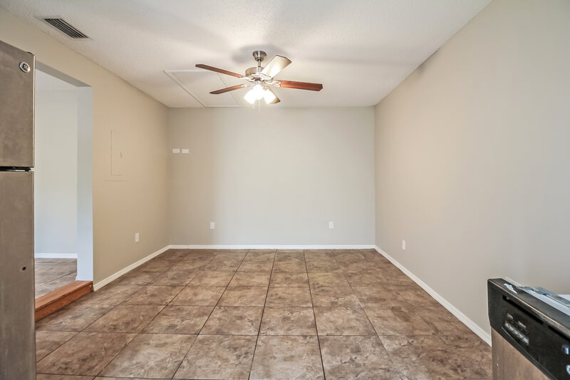 1,635/Mo, 8244 Yolanda Ct Jacksonville, FL 32210 Main Bedroom View 2