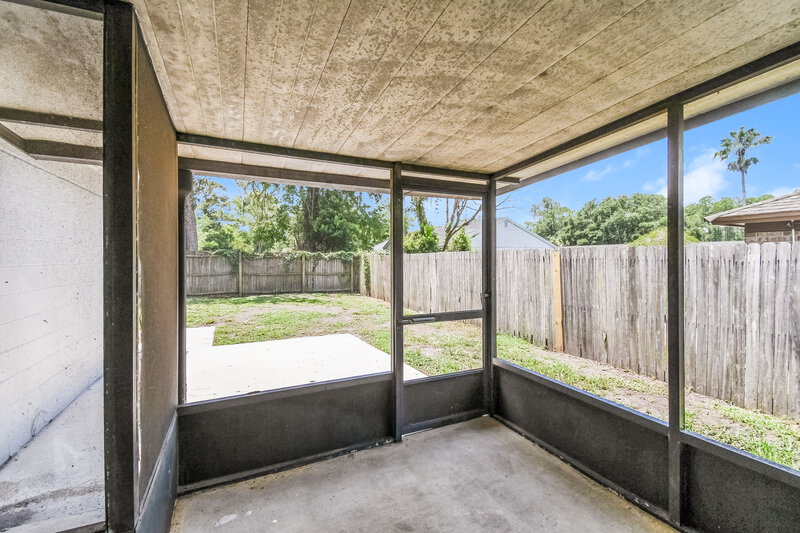 1,630/Mo, 8244 Yolanda Ct Jacksonville, FL 32210 Sun Room View
