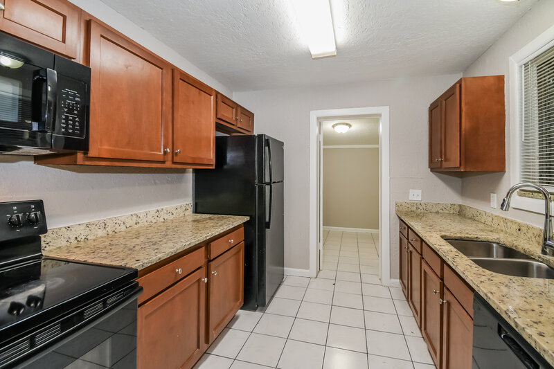 2,520/Mo, 4307 Lane Ave S Jacksonville, FL 32210 Kitchen View
