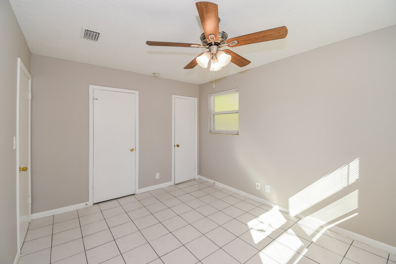 2,520/Mo, 4307 Lane Ave S Jacksonville, FL 32210 Main Bedroom View 2