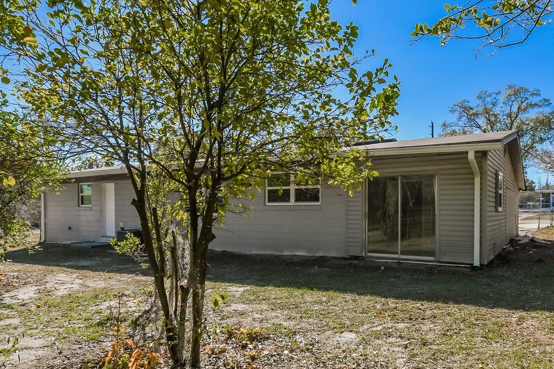 2,520/Mo, 4307 Lane Ave S Jacksonville, FL 32210 Rear View