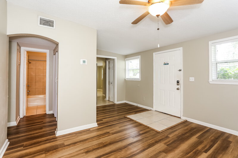 1,535/Mo, 1923 Griflet Rd Jacksonville, FL 32211 Living Room View