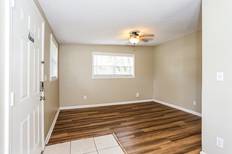 1,535/Mo, 1923 Griflet Rd Jacksonville, FL 32211 Living Room View 2