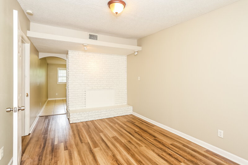 1,535/Mo, 1923 Griflet Rd Jacksonville, FL 32211 Den View 2