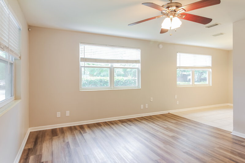 1,470/Mo, 4608 Morley Ln Jacksonville, FL 32210 Living Room View