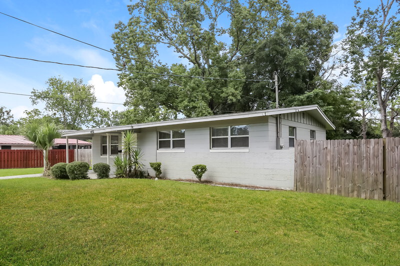 1,640/Mo, 4733 Samba Dr Jacksonville, FL 32210 Front View 2