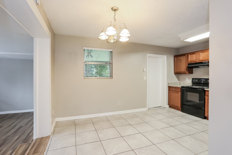1,640/Mo, 4733 Samba Dr Jacksonville, FL 32210 Dining Room View 3