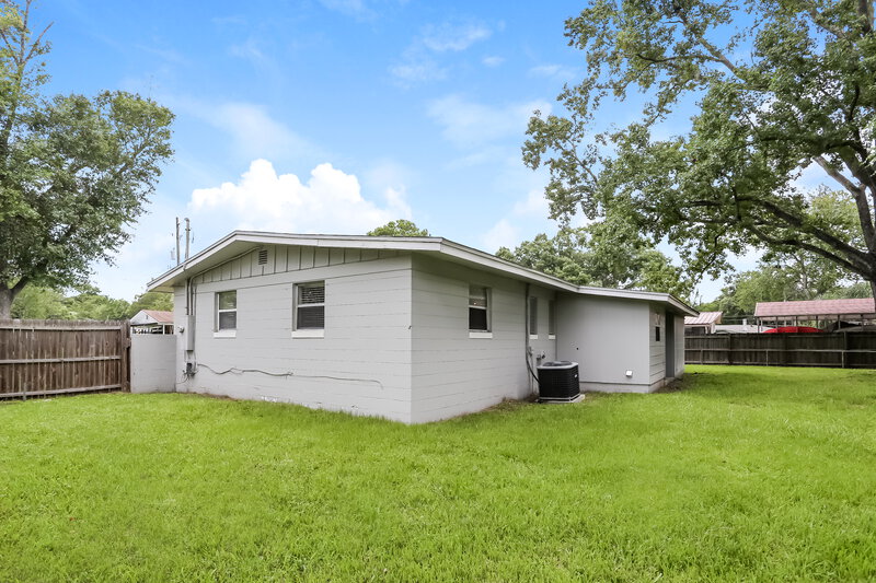 1,640/Mo, 4733 Samba Dr Jacksonville, FL 32210 Rear View 2