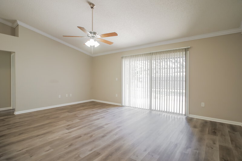 2,330/Mo, 788 Mackenzie Cir St Augustine, FL 32092 Living Room View