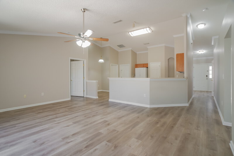 2,330/Mo, 788 Mackenzie Cir St Augustine, FL 32092 Living Room View 2