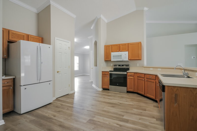 2,330/Mo, 788 Mackenzie Cir St Augustine, FL 32092 Kitchen View 2