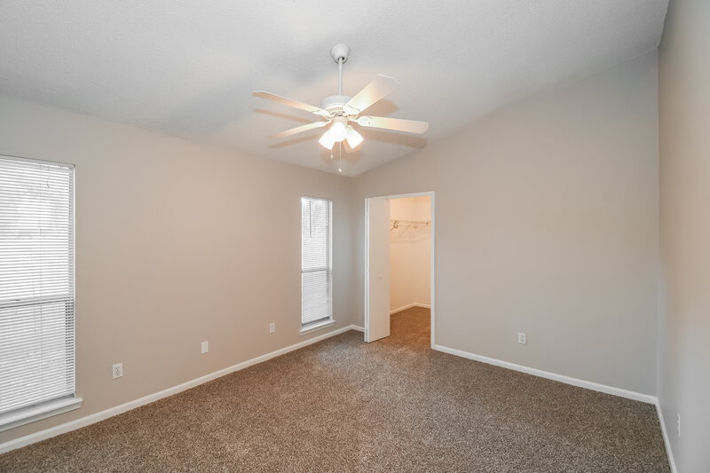 1,940/Mo, 8760 Kersey Dr Jacksonville, FL 32216 Main Bedroom View