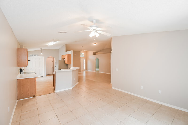 1,780/Mo, 8089 Misty Meadows Ct N Jacksonville, FL 32210 Dining Room View 2