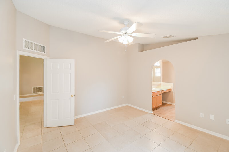 1,780/Mo, 8089 Misty Meadows Ct N Jacksonville, FL 32210 Main Bedroom View