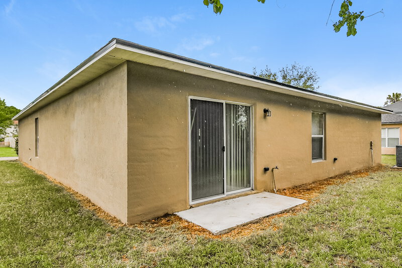 1,780/Mo, 8089 Misty Meadows Ct N Jacksonville, FL 32210 Rear View
