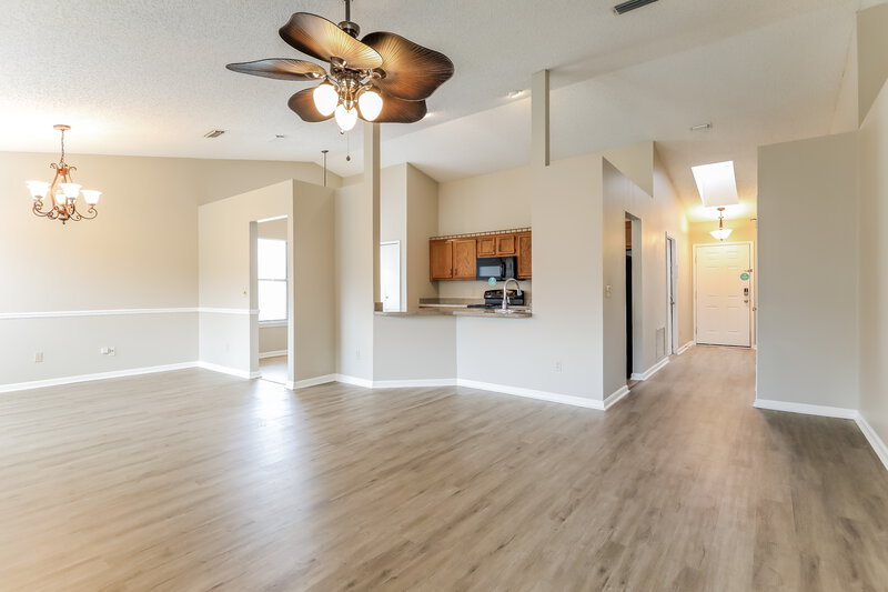 1,705/Mo, 3830 Winter Berry RD E Jacksonville, FL 32210 Living Room View 2