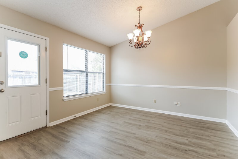1,705/Mo, 3830 Winter Berry RD E Jacksonville, FL 32210 Dining Room View