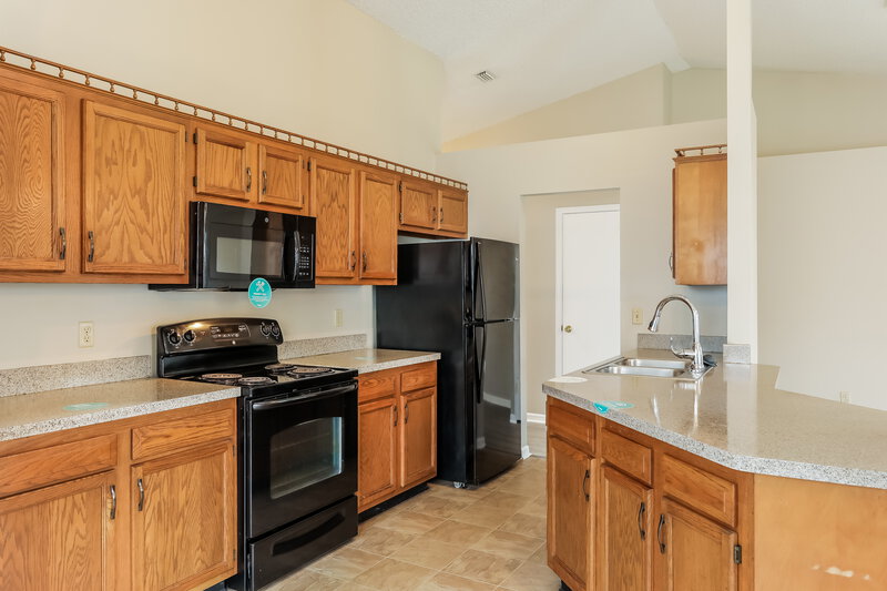 1,705/Mo, 3830 Winter Berry RD E Jacksonville, FL 32210 Kitchen View