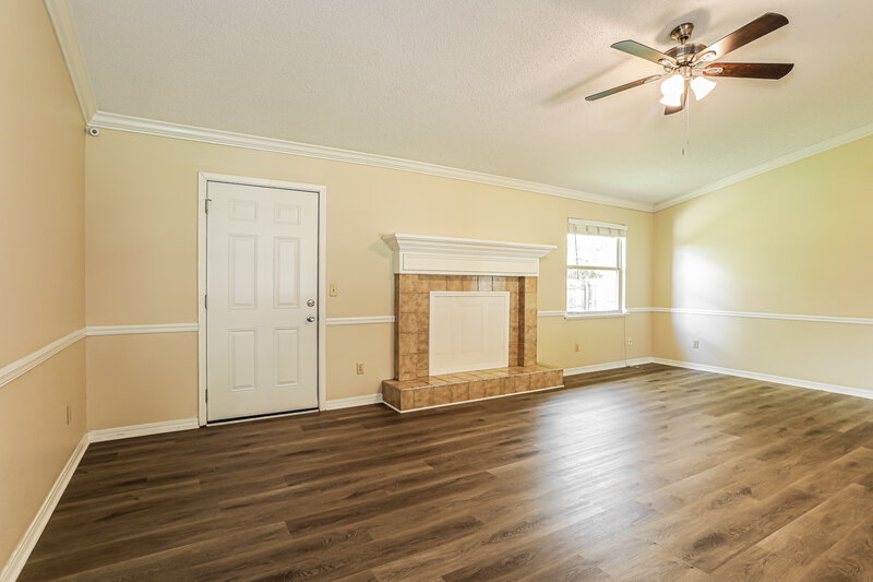 1,895/Mo, 8323 Cross Timbers Drive W Jacksonville, FL 32244 Living Room View