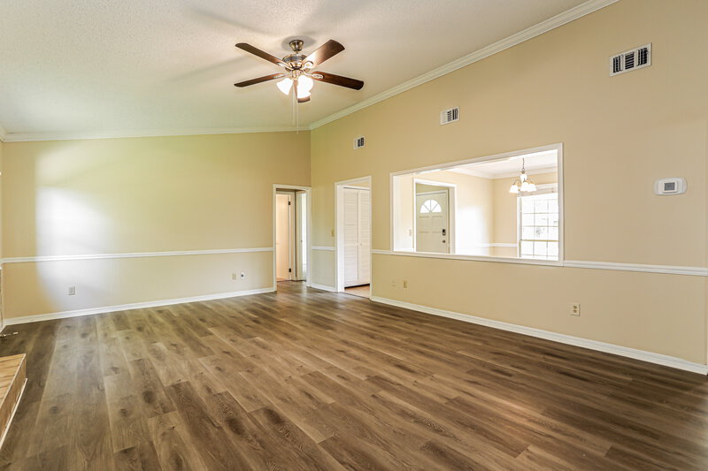 1,895/Mo, 8323 Cross Timbers Drive W Jacksonville, FL 32244 Living Room View 3