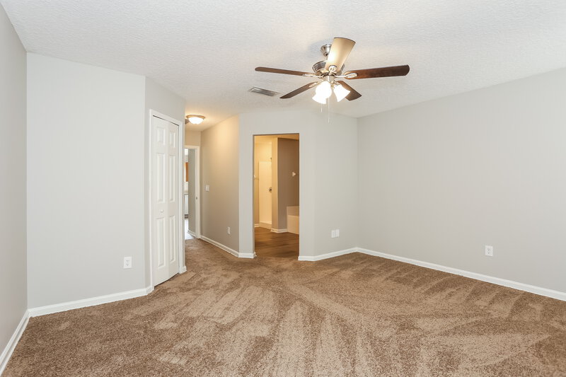 0/Mo, 9362 ARBOR GLEN LN Jacksonville, FL 32208 Main Bedroom View 2