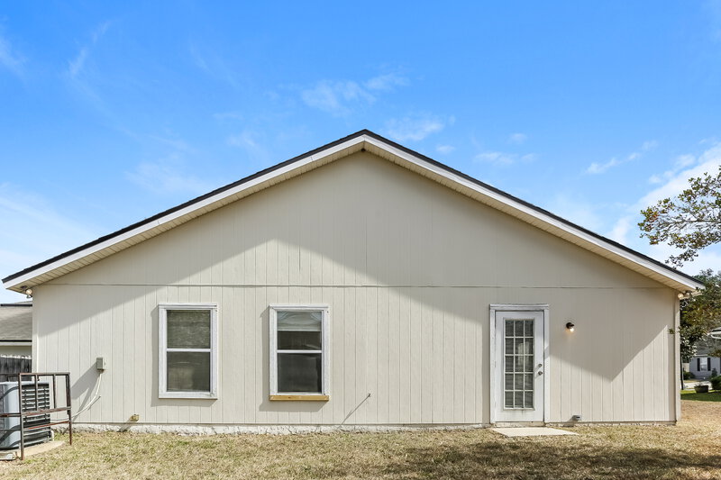 0/Mo, 9362 ARBOR GLEN LN Jacksonville, FL 32208 Rear View