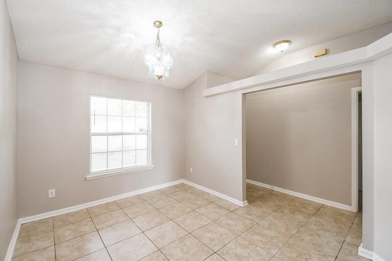 1,690/Mo, 8554 N Star Leaf Rd Jacksonville, FL 32210 Dining Room View