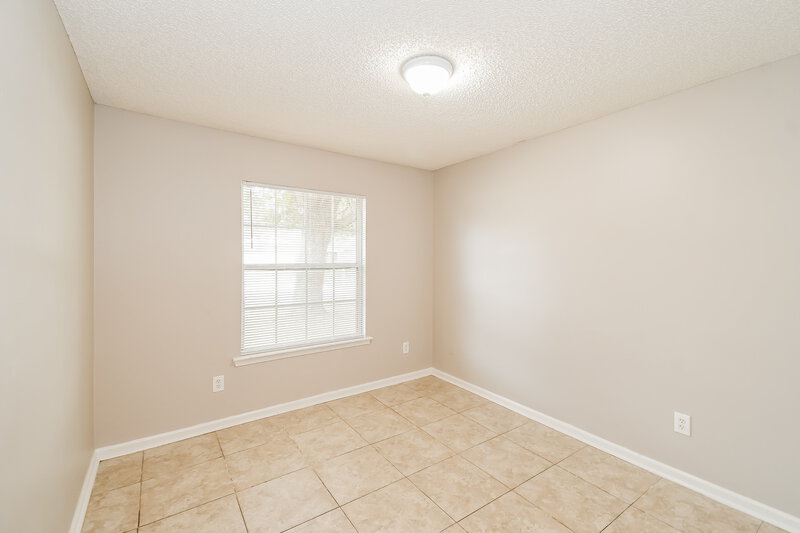 1,690/Mo, 8554 N Star Leaf Rd Jacksonville, FL 32210 Main Bedroom View 3