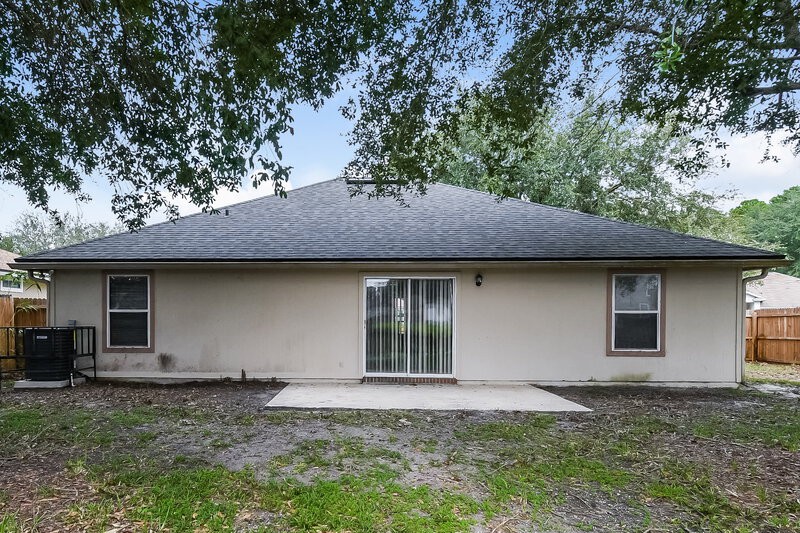 1,690/Mo, 8554 N Star Leaf Rd Jacksonville, FL 32210 Rear View