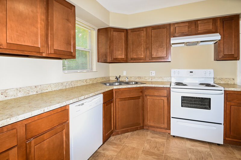 2,370/Mo, 2615 Ligustrum Rd Jacksonville, FL 32211 Kitchen View 3