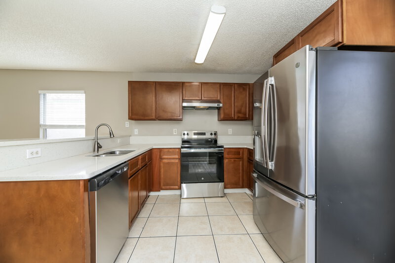 1,890/Mo, 7939 Cherry Blossom Dr S Jacksonville, FL 32216 Kitchen View 2