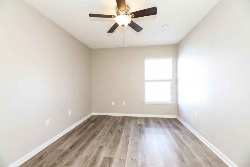 1,890/Mo, 7939 Cherry Blossom Dr S Jacksonville, FL 32216 Office View