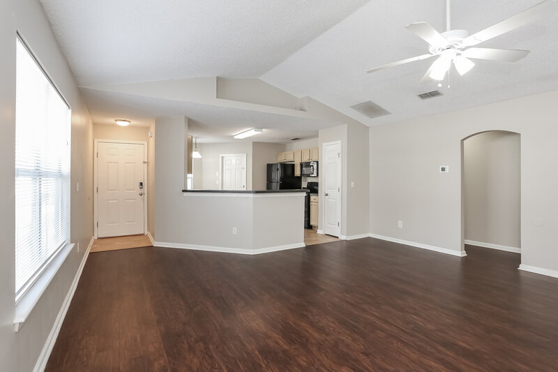 1,690/Mo, 4506 Deer Valley Dr Jacksonville, FL 32210 Dining Room View