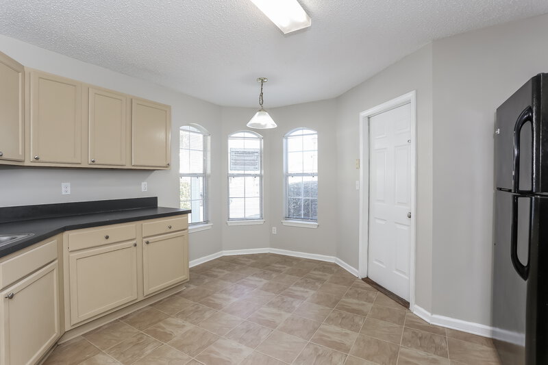 1,690/Mo, 4506 Deer Valley Dr Jacksonville, FL 32210 Kitchen View