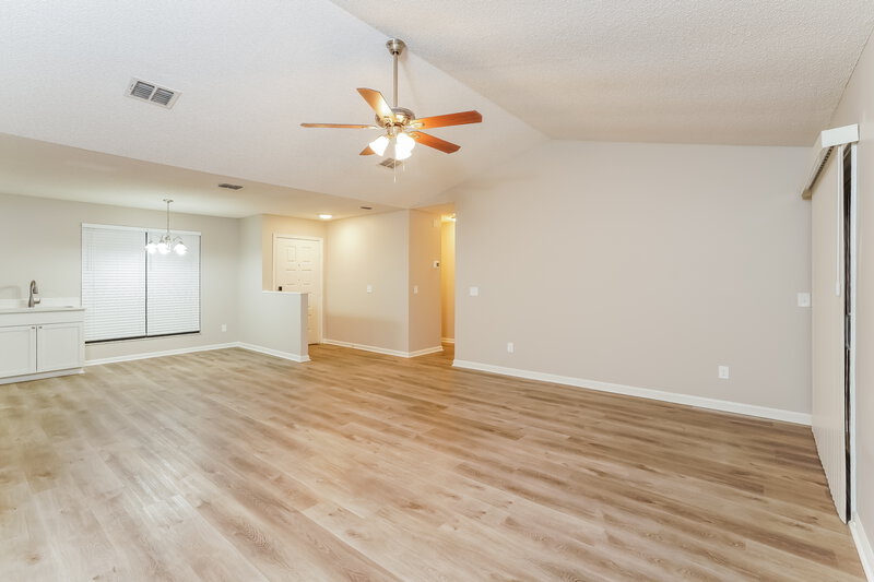 1,790/Mo, 6503 Lacey Ct Jacksonville, FL 32244 Living Room View 3
