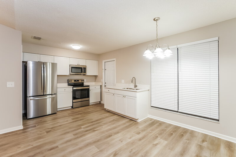 1,790/Mo, 6503 Lacey Ct Jacksonville, FL 32244 Dining Room View