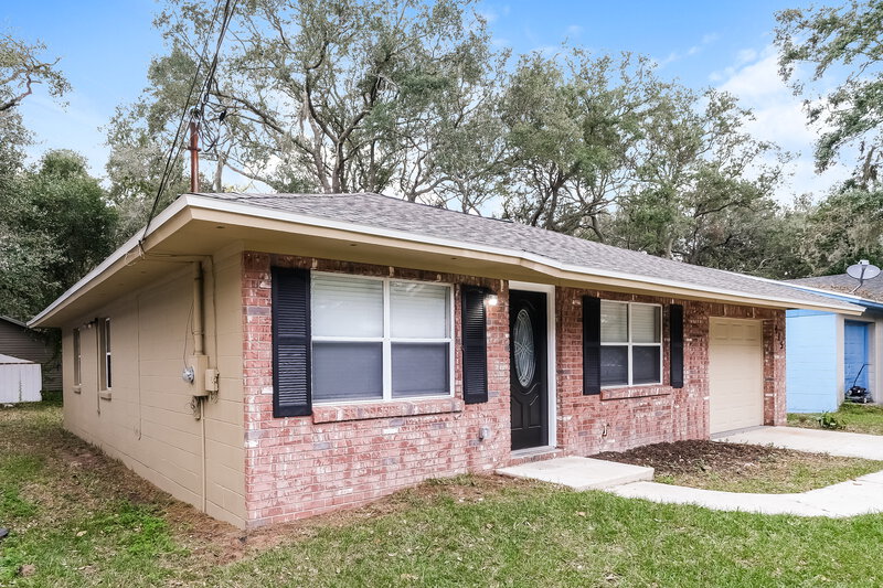 1,795/Mo, 415 S 13th Ter Fernandina Beach, FL 32034 Front View 2