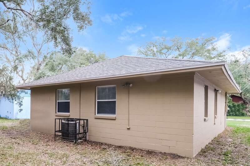 1,795/Mo, 415 S 13th Ter Fernandina Beach, FL 32034 Rear View