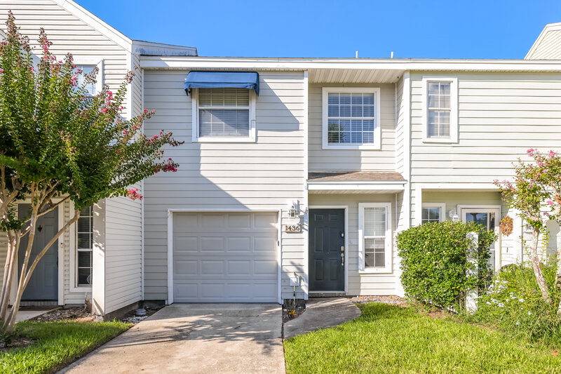 2,445/Mo, 1436 Spindrift Cir E Neptune Beach, FL 32266 External View