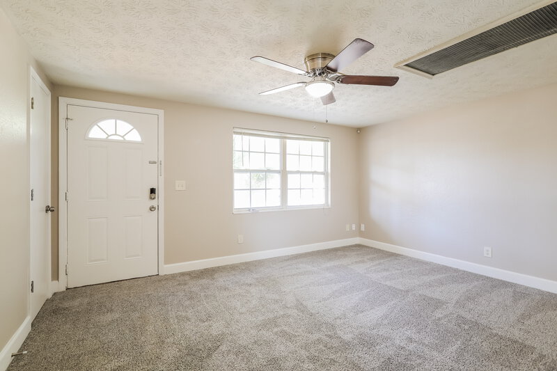 1,545/Mo, 126 Aries Dr Orange Park, FL 32073 Living Room View 2