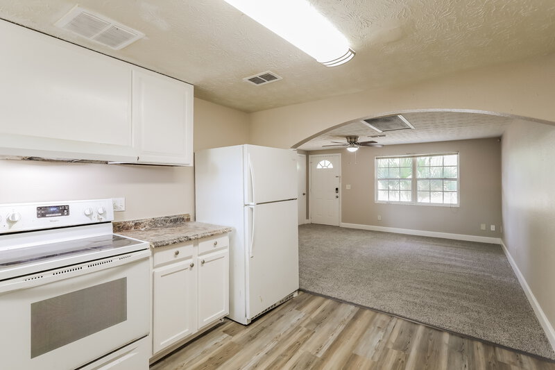 1,545/Mo, 126 Aries Dr Orange Park, FL 32073 Kitchen View 2
