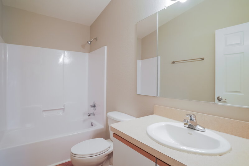 1,585/Mo, 1357 Mattie St Saint Augustine, FL 32084 Bathroom View