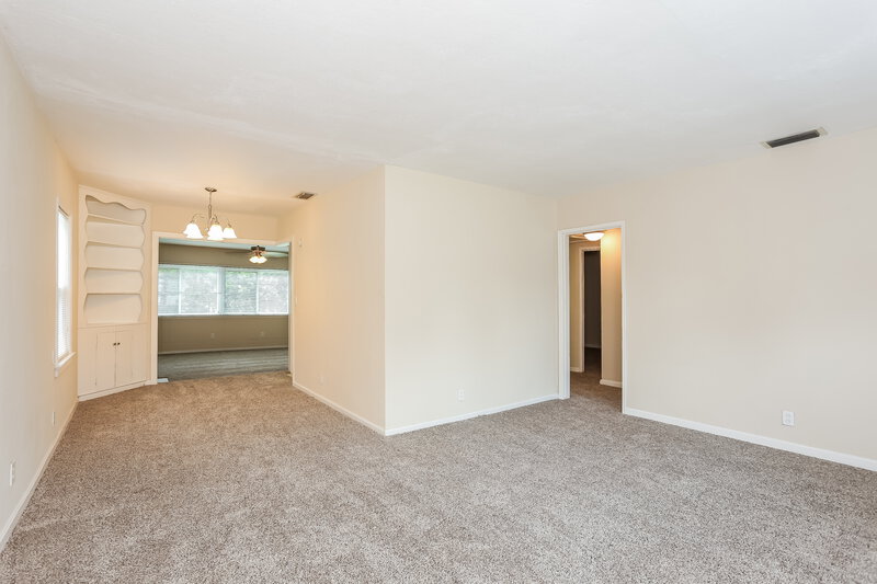 1,565/Mo, 4908 Dundee Rd Jacksonville, FL 32210 Misc View 3