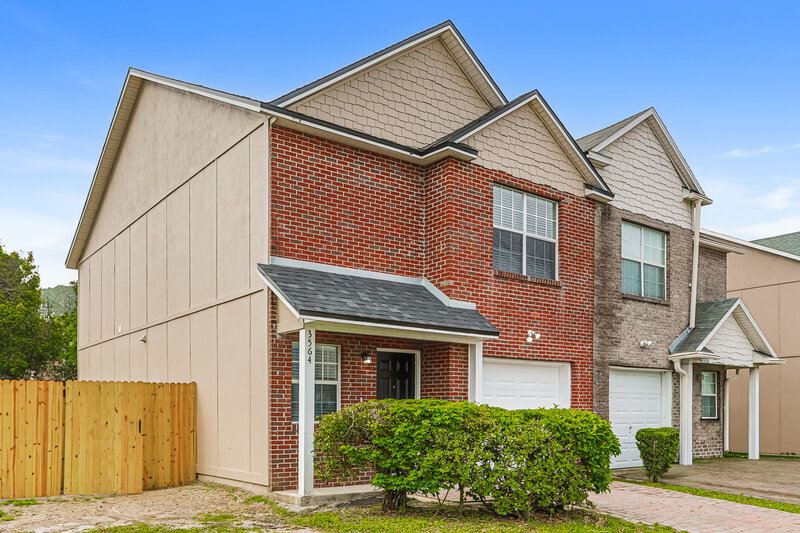 0/Mo, 3564 Atherton St Jacksonville, FL 32207 Front View