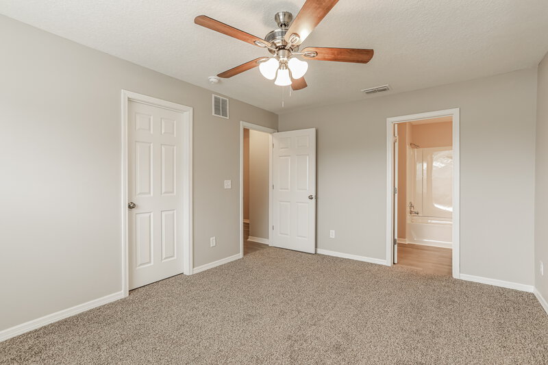 0/Mo, 3564 Atherton St Jacksonville, FL 32207 Main Bedroom View 2