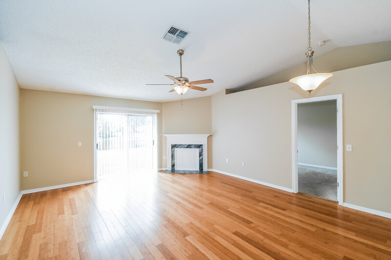 2,065/Mo, 11181 Illford Dr Jacksonville, FL 32246 Living Room View