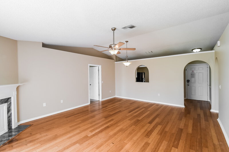 2,065/Mo, 11181 Illford Dr Jacksonville, FL 32246 Living Room View 2