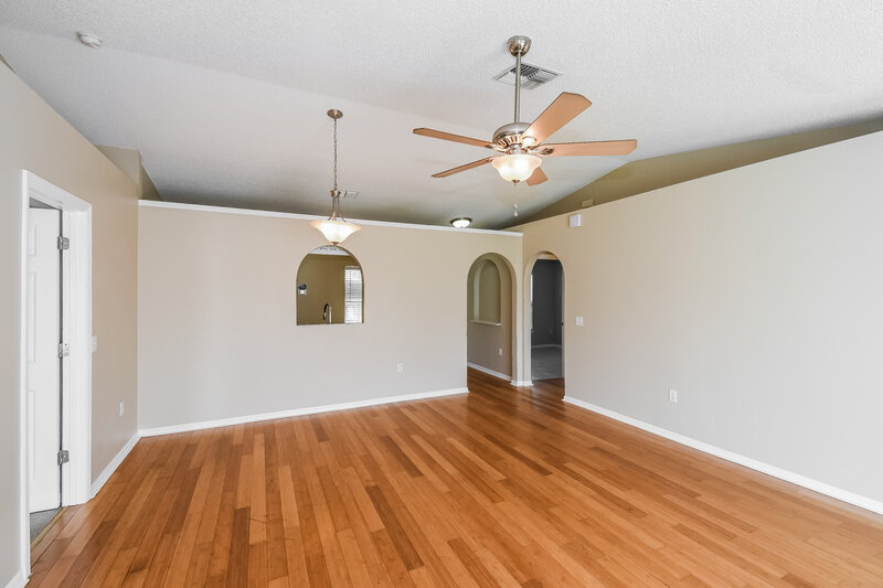 2,065/Mo, 11181 Illford Dr Jacksonville, FL 32246 Living Room View 3