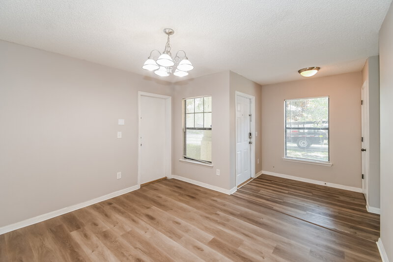 1,645/Mo, 7753 Highchair Ln Jacksonville, FL 32210 Dining Room View